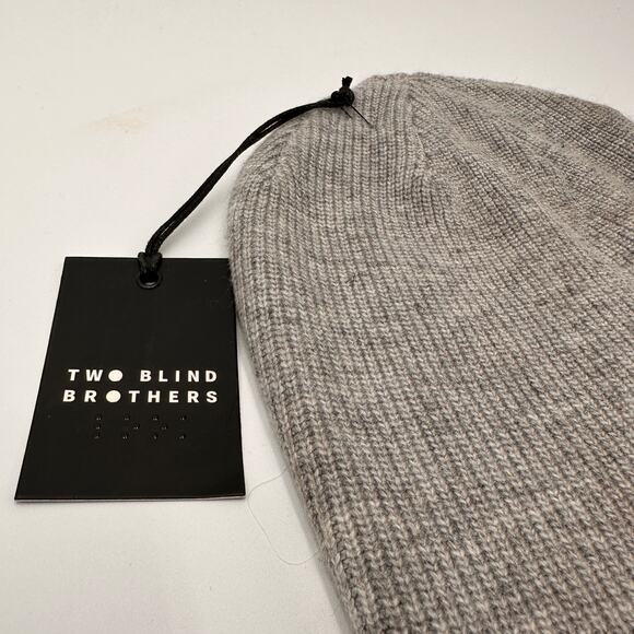 Two Blind Brothers Grey Knit Beanie Hat New with tags - Picture 2 of 6